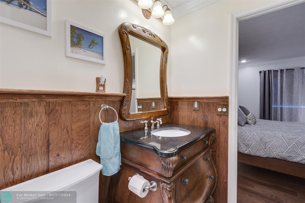 待售: $249,900 (2 贝兹, 2 浴室, 1100 平方英尺)