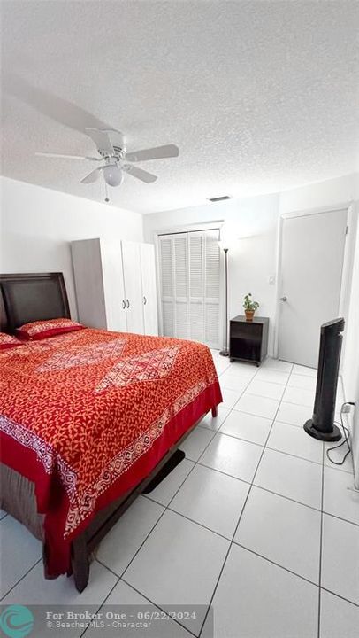 Active With Contract: $183,820 (2 beds, 2 baths, 855 Square Feet)