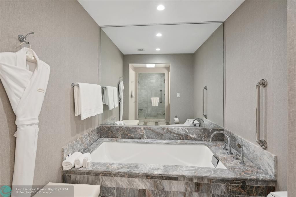 待售: $480,000 (1 贝兹, 1 浴室, 579 平方英尺)