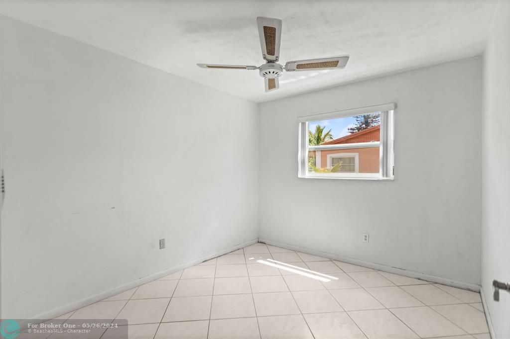 Active With Contract: $520,000 (3 beds, 2 baths, 1309 Square Feet)