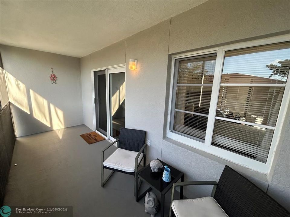 For Sale: $199,000 (2 beds, 2 baths, 1166 Square Feet)