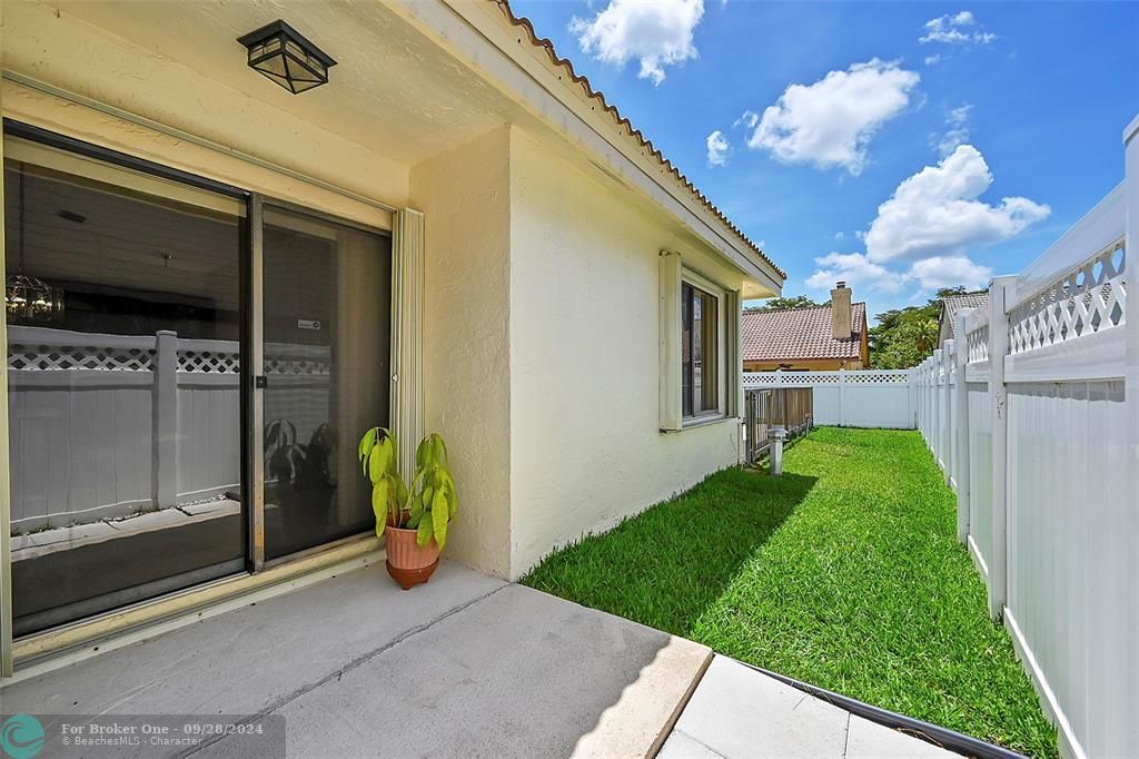 Active With Contract: $759,900 (4 beds, 2 baths, 2198 Square Feet)