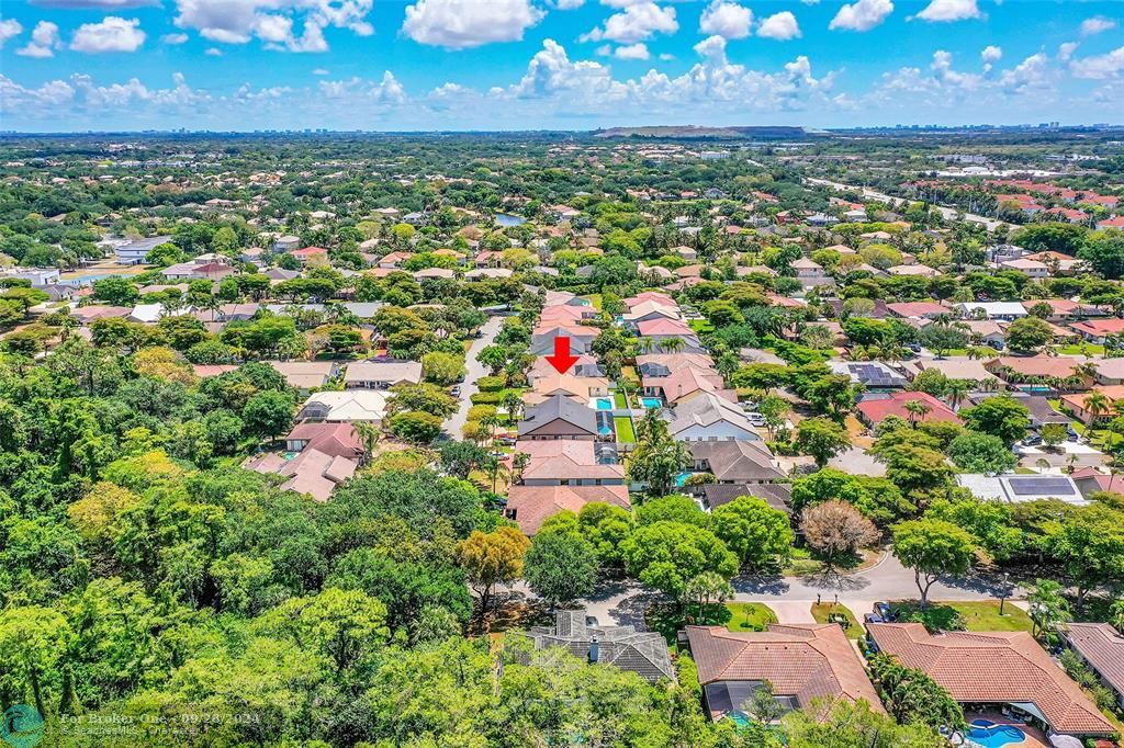 Active With Contract: $759,900 (4 beds, 2 baths, 2198 Square Feet)