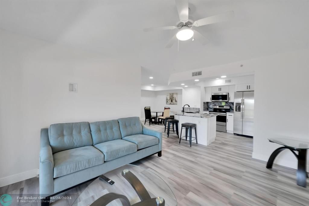 Recently Rented: $1,700 (1 beds, 1 baths, 791 Square Feet)