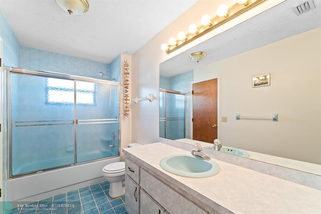 For Sale: $309,777 (2 beds, 2 baths, 1566 Square Feet)