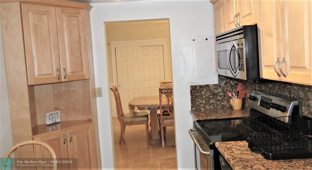 For Rent: $3,100 (2 beds, 2 baths, 1350 Square Feet)