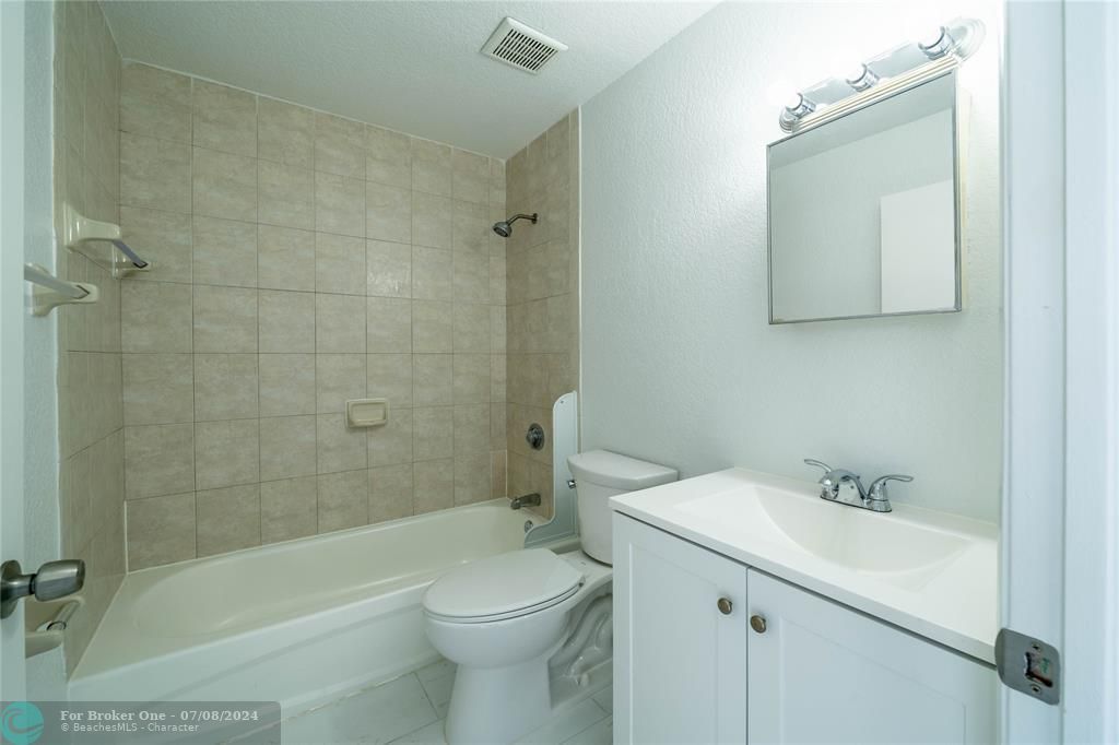 出租: $2,900 (3 贝兹, 2 浴室, 1263 平方英尺)