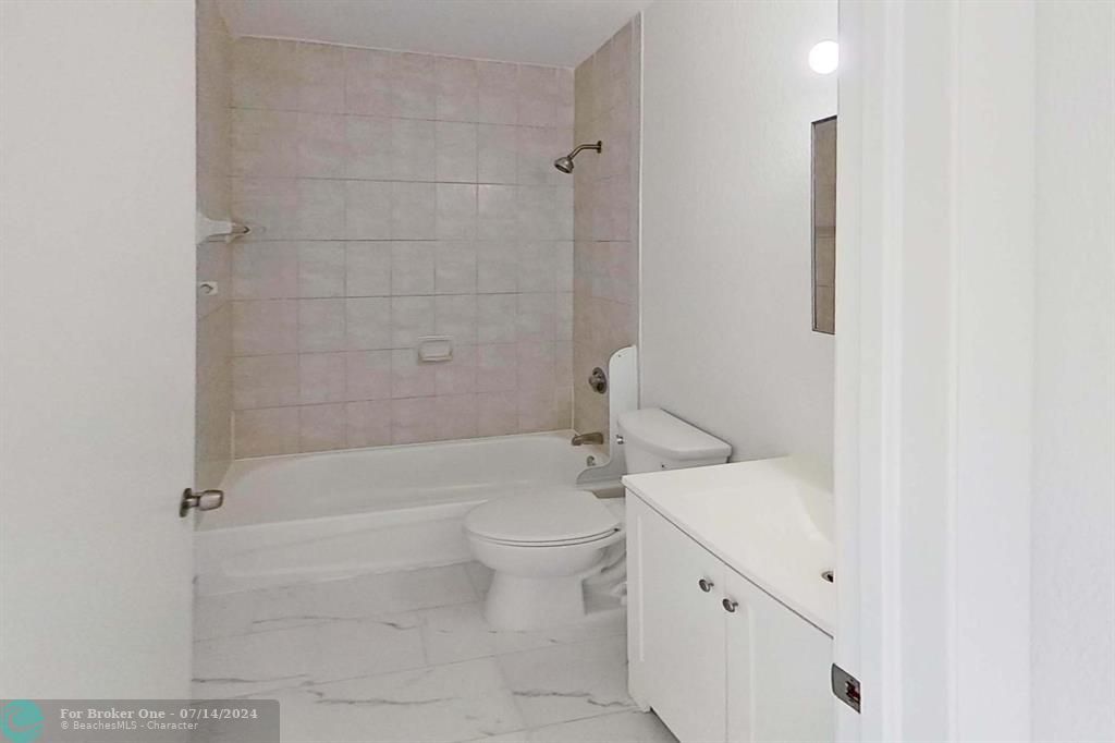 В аренду: $2,900 (3 спален, 2 ванн, 1263 Квадратных фут)