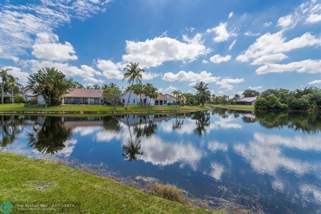 Active With Contract: $899,900 (5 beds, 4 baths, 3908 Square Feet)