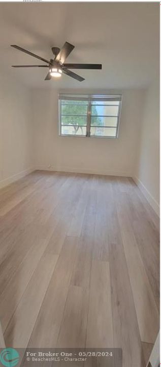 For Rent: $1,700 (1 beds, 1 baths, 660 Square Feet)