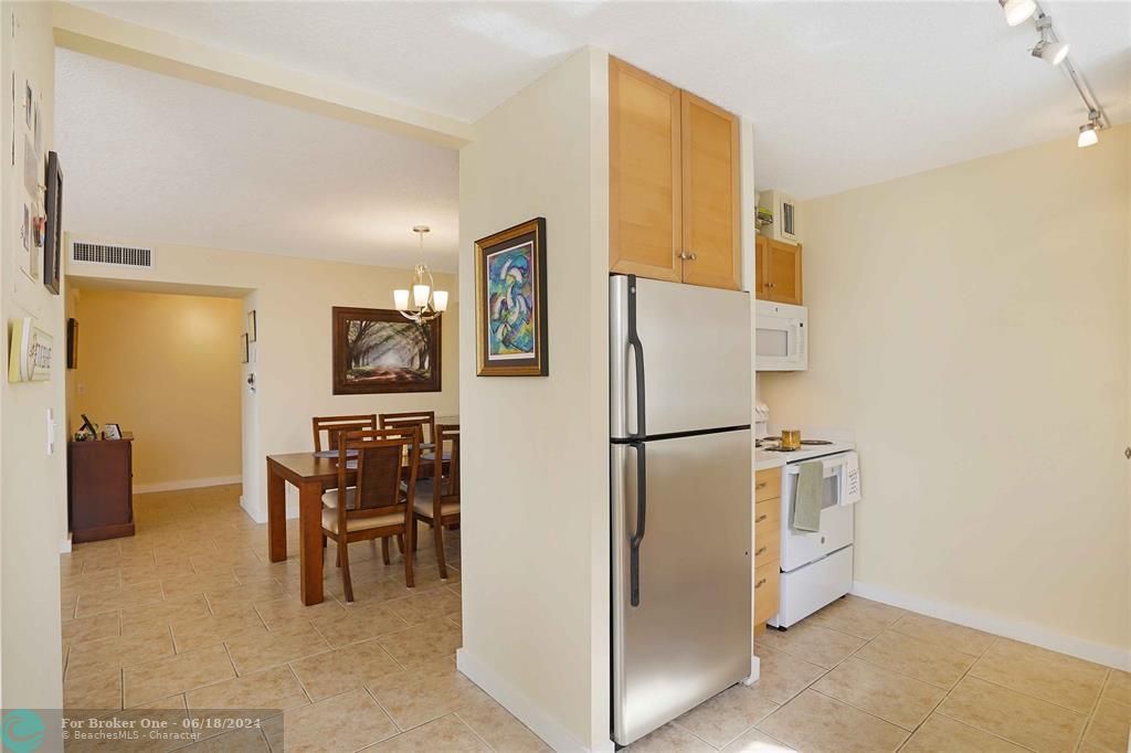 For Rent: $3,800 (2 beds, 2 baths, 1540 Square Feet)