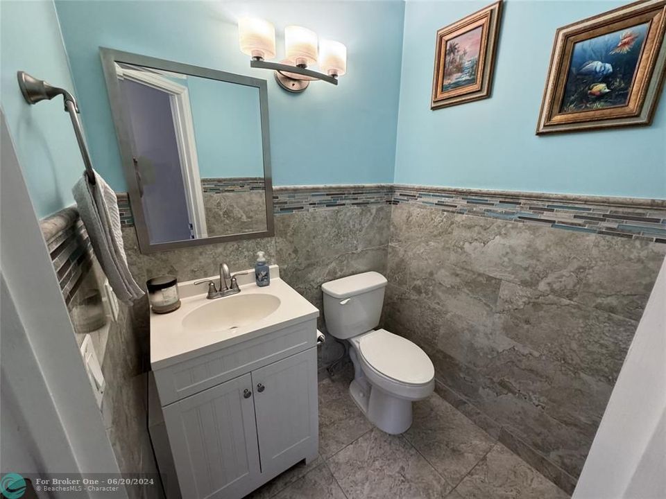 待售: $349,900 (2 贝兹, 2 浴室, 1406 平方英尺)