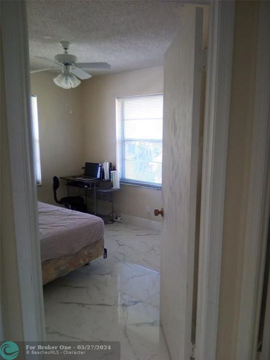 For Rent: $2,750 (3 beds, 2 baths, 972 Square Feet)