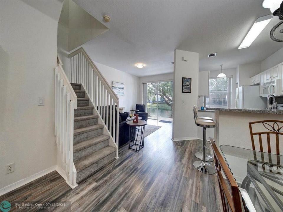 For Sale: $449,000 (3 beds, 2 baths, 1444 Square Feet)