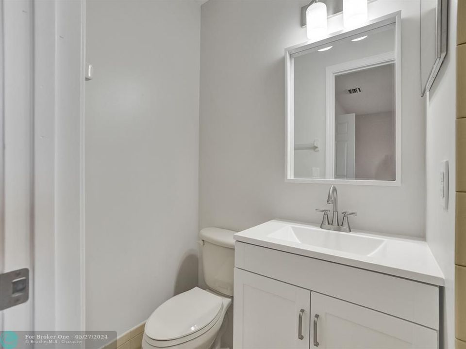 For Sale: $2,975 (3 beds, 2 baths, 1212 Square Feet)