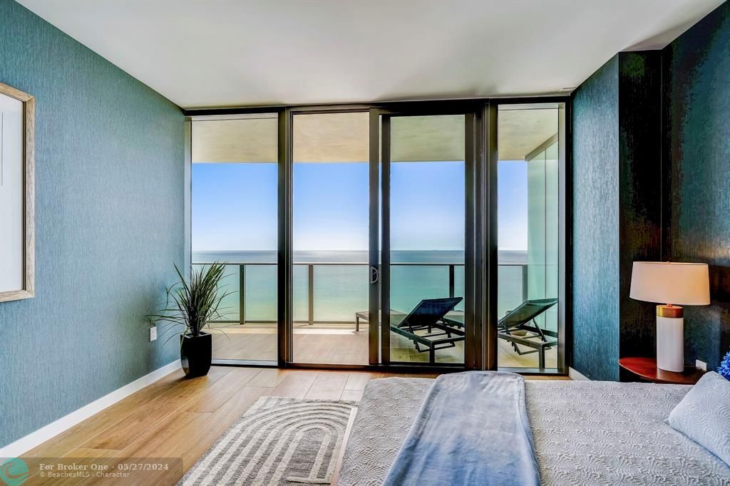 For Sale: $2,495,000 (2 beds, 2 baths, 2037 Square Feet)