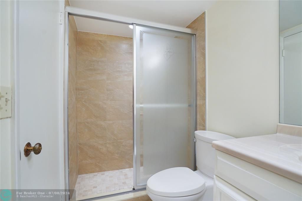 待售: $285,000 (2 贝兹, 2 浴室, 1190 平方英尺)