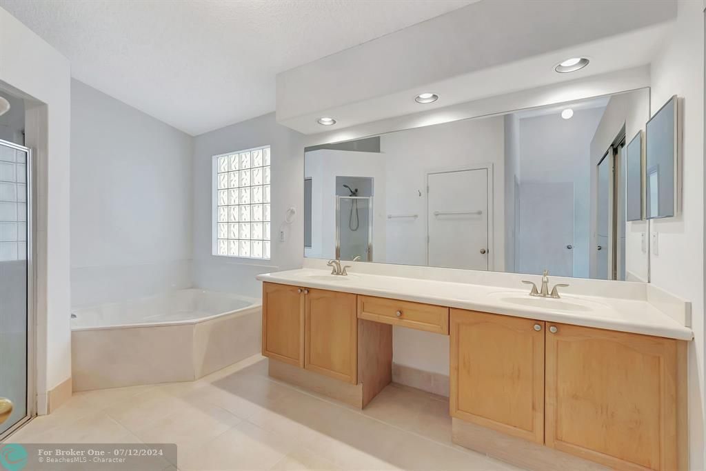 待售: $535,000 (3 贝兹, 2 浴室, 1849 平方英尺)