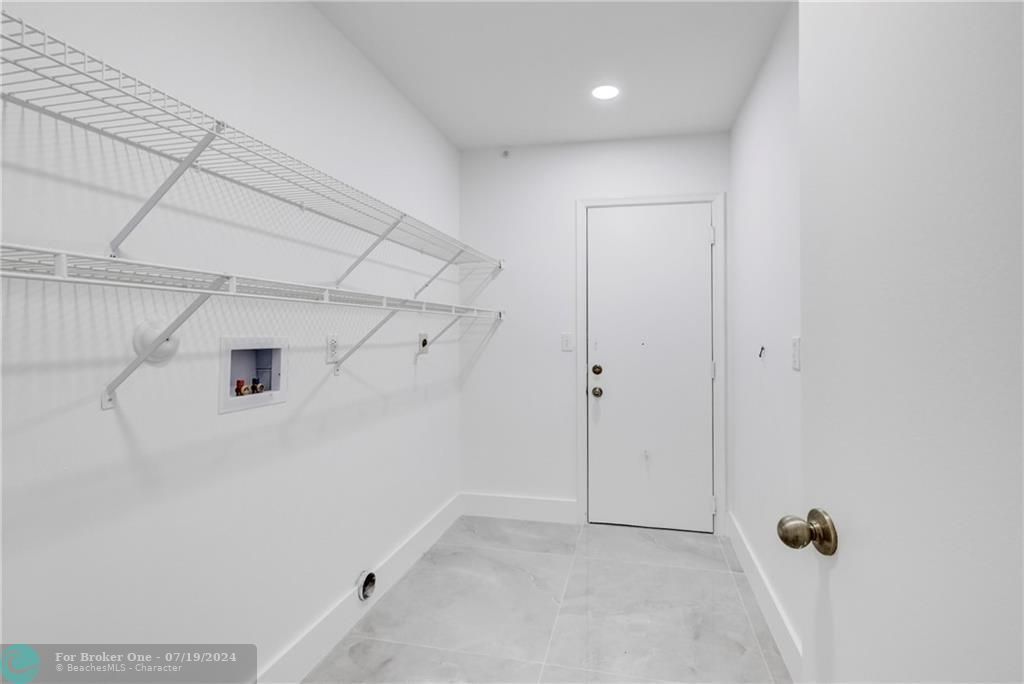 待售: $569,000 (3 贝兹, 2 浴室, 1716 平方英尺)