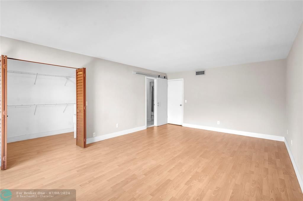 For Sale: $389,000 (2 beds, 2 baths, 1616 Square Feet)