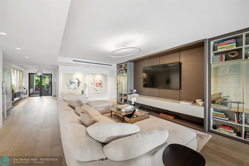For Sale: $10,750,000 (4 beds, 4 baths, 3580 Square Feet)
