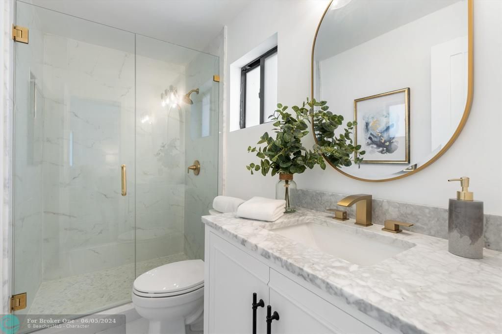 Active With Contract: $1,095,000 (4 beds, 3 baths, 1764 Square Feet)