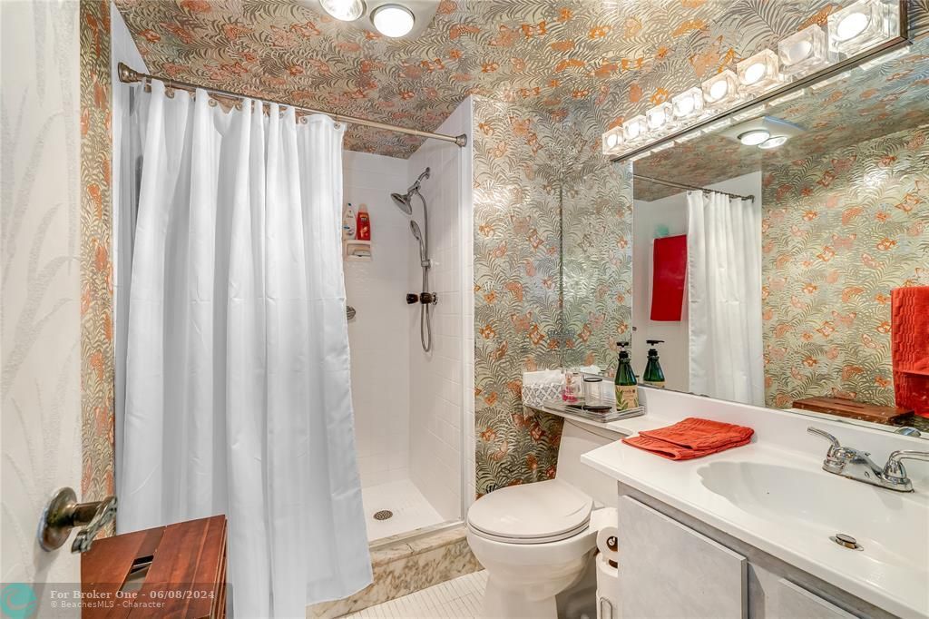 待售: $228,800 (2 贝兹, 2 浴室, 1170 平方英尺)