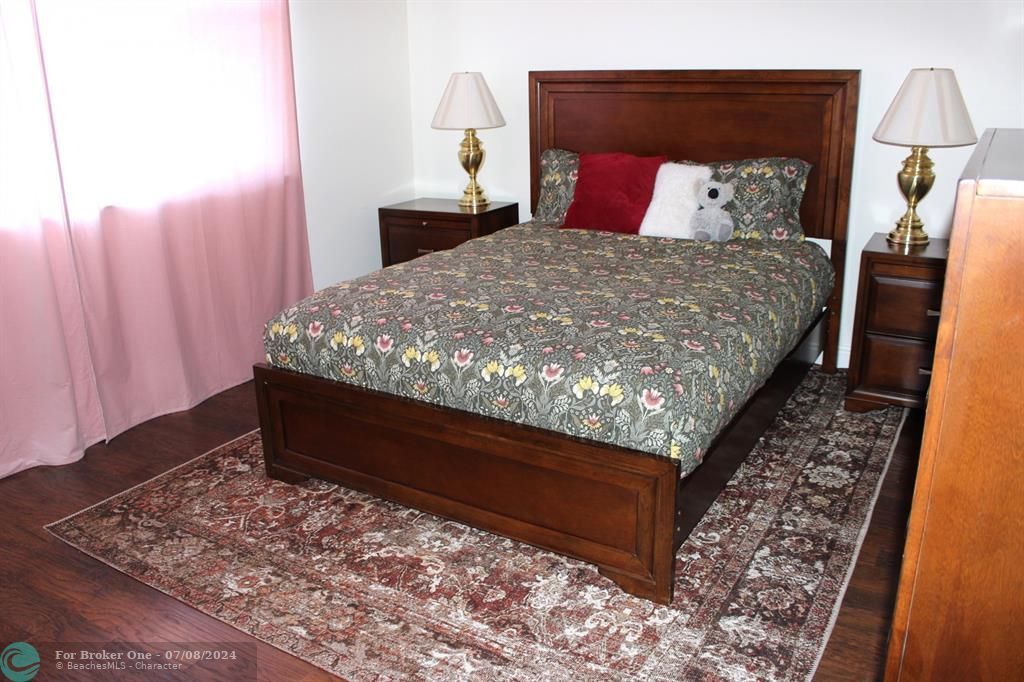 En Venta: $192,000 (1 camas, 1 baños, 896 Pies cuadrados)