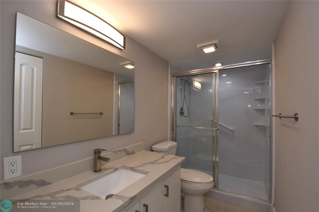 В аренду: $2,000 (2 спален, 2 ванн, 1165 Квадратных фут)
