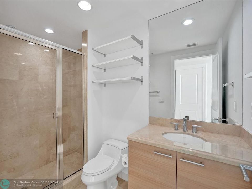Active With Contract: $1,399,000 (2 beds, 2 baths, 1656 Square Feet)