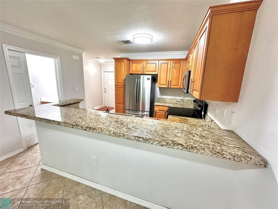 Active With Contract: $415,000 (3 beds, 2 baths, 1242 Square Feet)