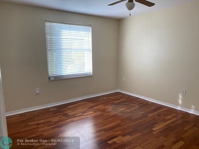 For Rent: $5,900 (5 beds, 3 baths, 3561 Square Feet)