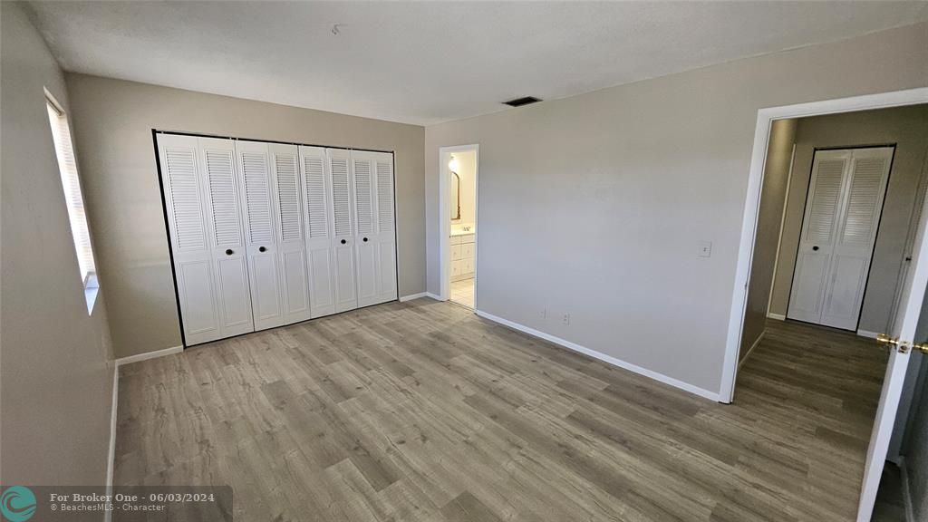 Active With Contract: $2,390 (3 beds, 2 baths, 1545 Square Feet)