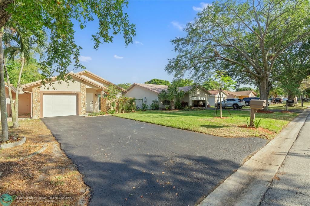 Active With Contract: $499,000 (3 beds, 2 baths, 1513 Square Feet)