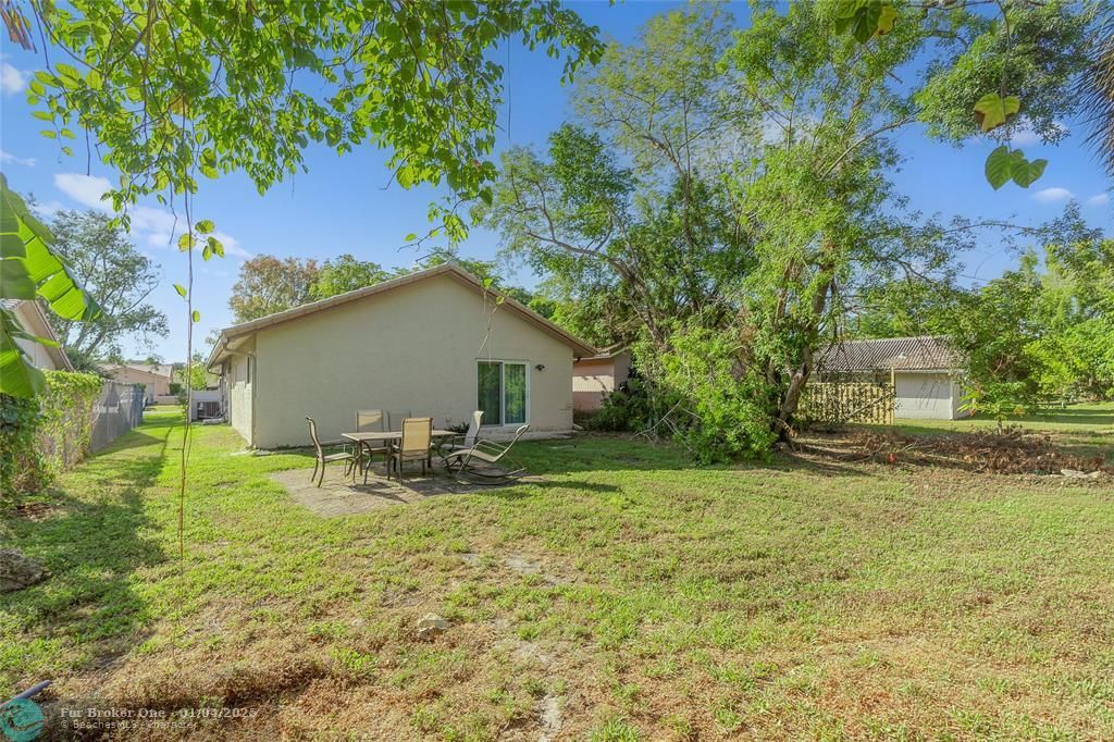 Active With Contract: $499,000 (3 beds, 2 baths, 1513 Square Feet)