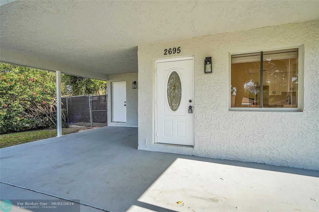 Active With Contract: $319,900 (4 beds, 2 baths, 1405 Square Feet)
