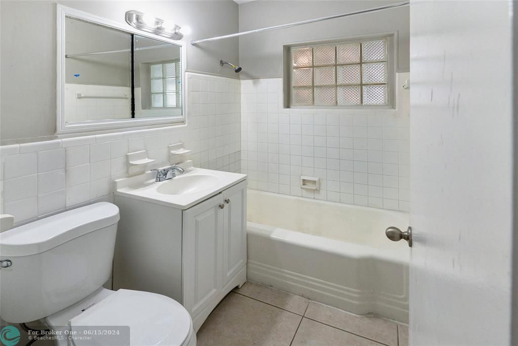 待售: $449,900 (3 贝兹, 2 浴室, 1104 平方英尺)