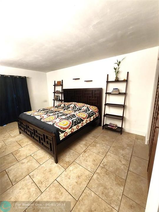 En Venta: $245,000 (2 camas, 2 baños, 1120 Pies cuadrados)