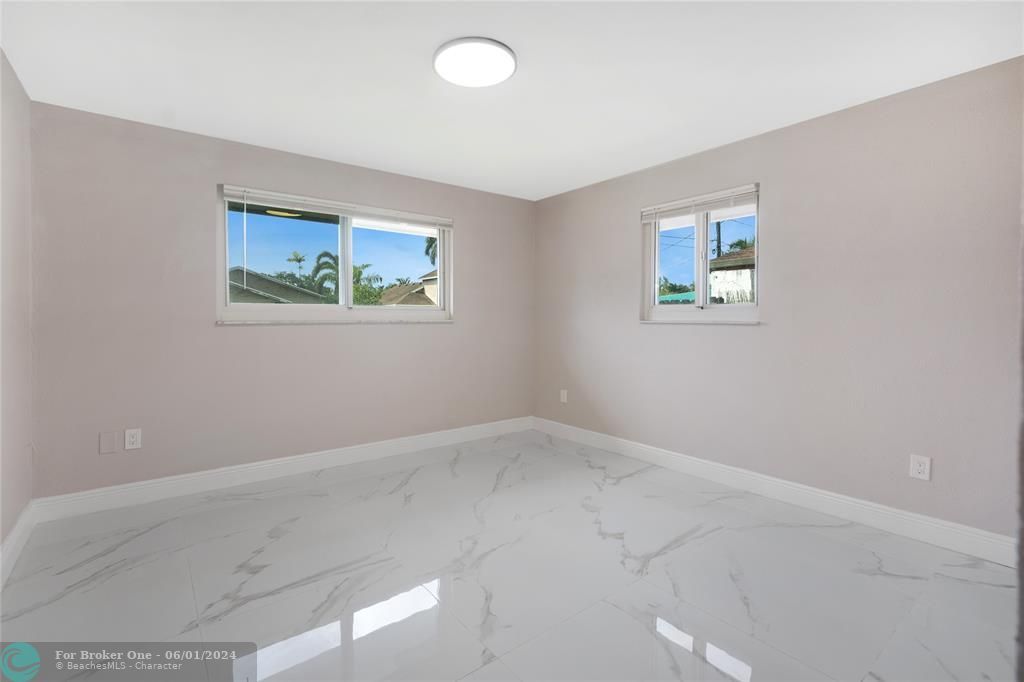 待售: $735,000 (3 贝兹, 2 浴室, 1784 平方英尺)