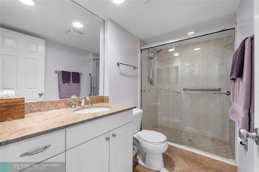 待售: $560,000 (2 贝兹, 2 浴室, 1200 平方英尺)