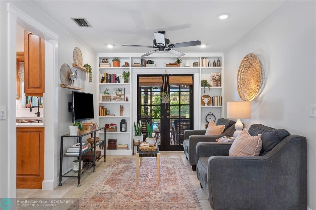 Active With Contract: $668,000 (4 beds, 2 baths, 1706 Square Feet)