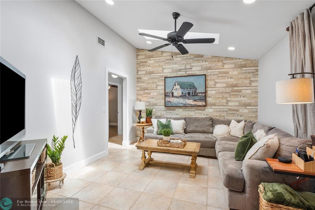 Active With Contract: $668,000 (4 beds, 2 baths, 1706 Square Feet)