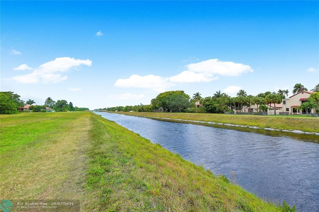 Active With Contract: $668,000 (4 beds, 2 baths, 1706 Square Feet)