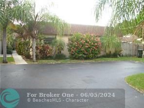 For Sale: $2,395 (2 beds, 2 baths, 1035 Square Feet)