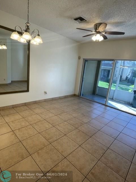 For Rent: $2,450 (2 beds, 2 baths, 1024 Square Feet)