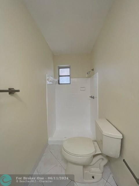 Active With Contract: $2,495 (2 beds, 2 baths, 1447 Square Feet)