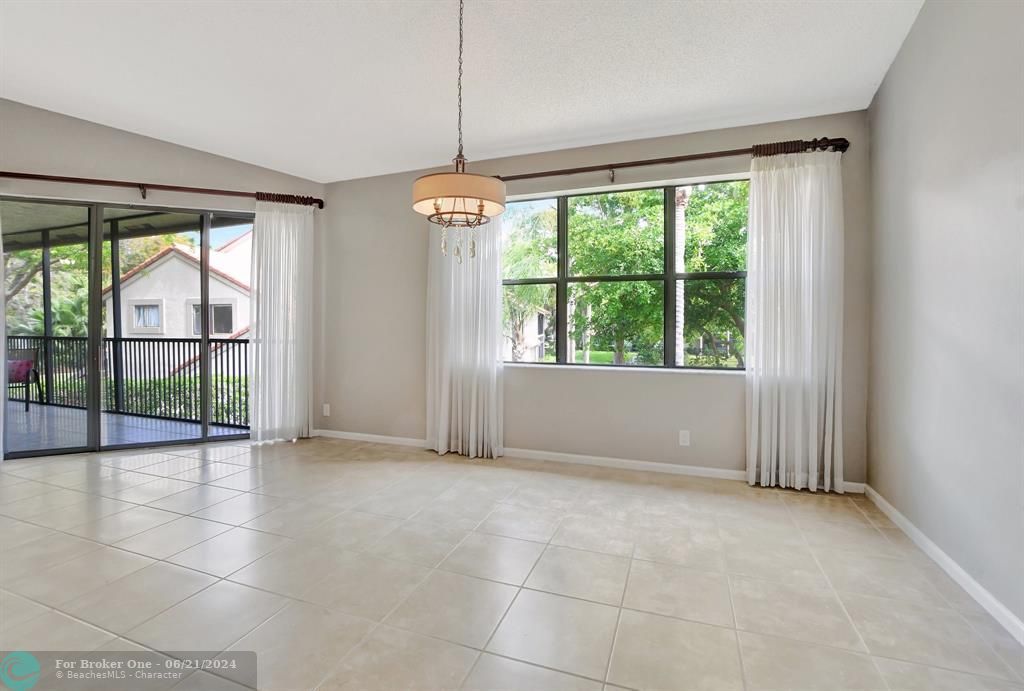Active With Contract: $529,000 (3 beds, 2 baths, 1747 Square Feet)