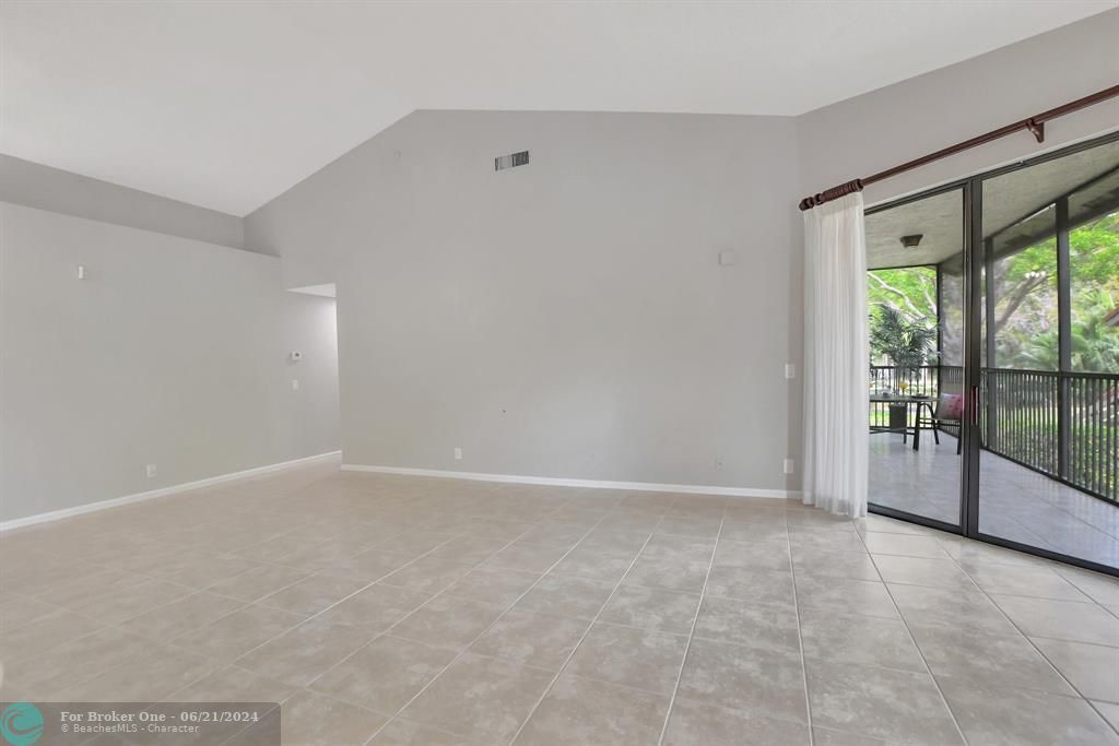 Active With Contract: $529,000 (3 beds, 2 baths, 1747 Square Feet)