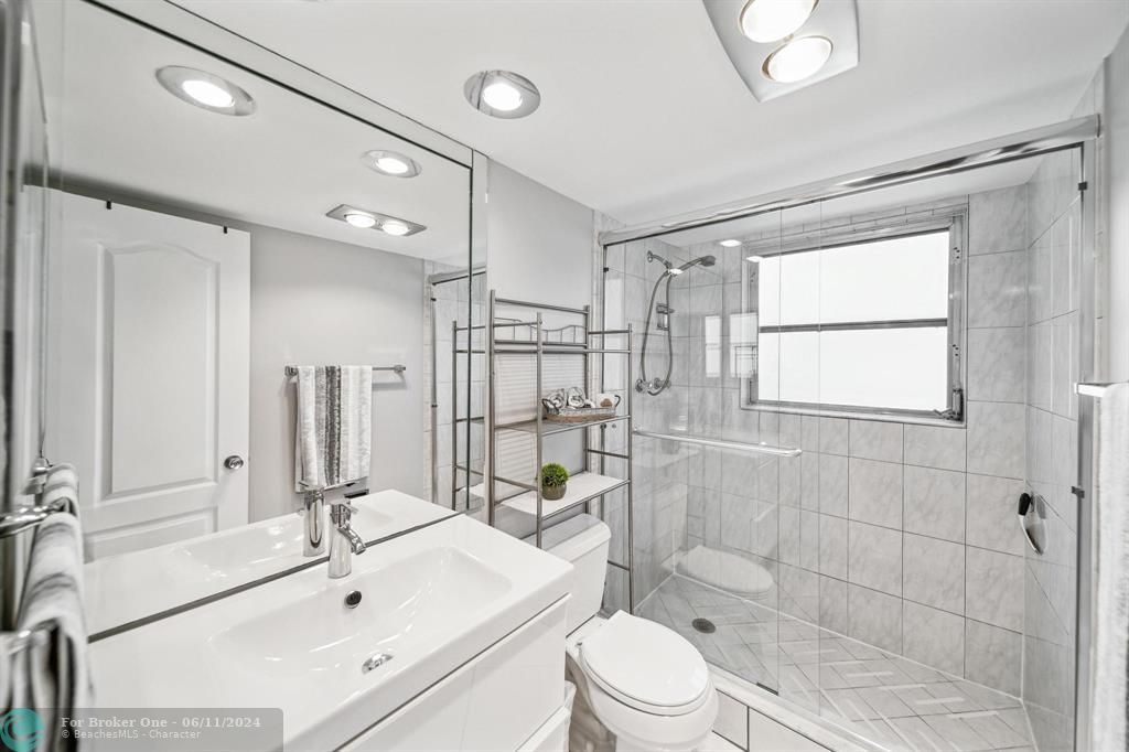 待售: $335,000 (3 贝兹, 2 浴室, 1390 平方英尺)