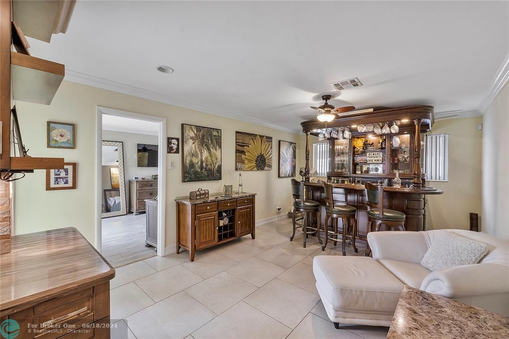Active With Contract: $1,050,000 (3 beds, 2 baths, 1881 Square Feet)